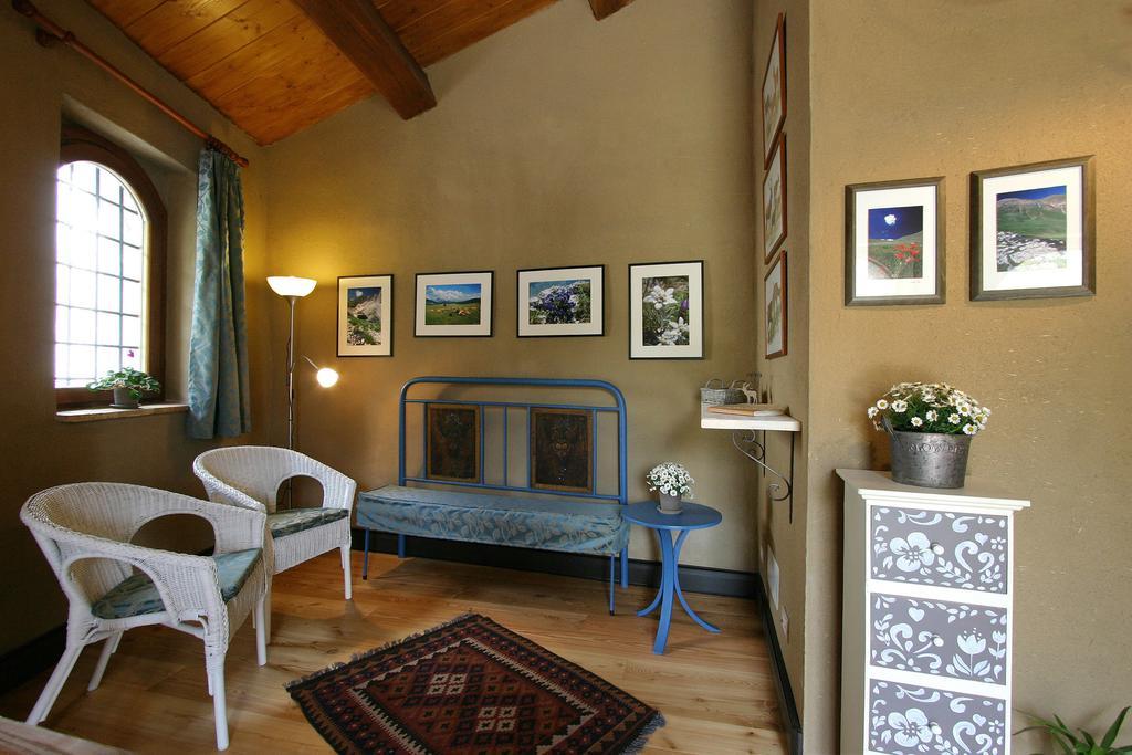 B&B Cascina Dell'OrsoCastelsantangelo sul Nera エクステリア 写真